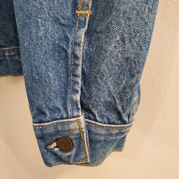 Vintage Levi's Jean Jacket - Picture 4 of 6